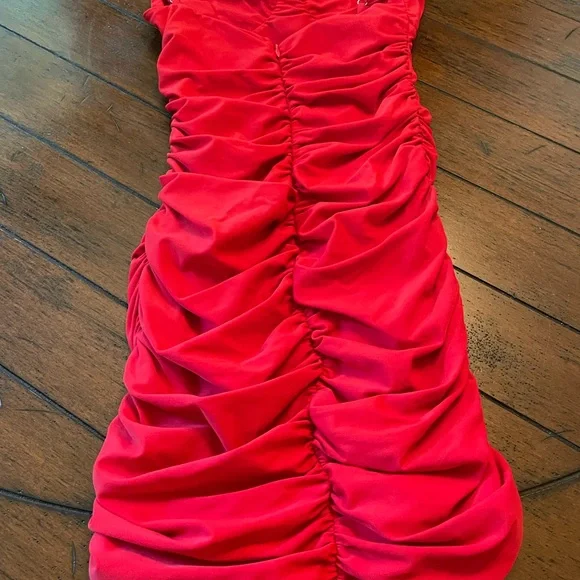 Tiger Mist Red Ruched Dress - Picture 4 of 6